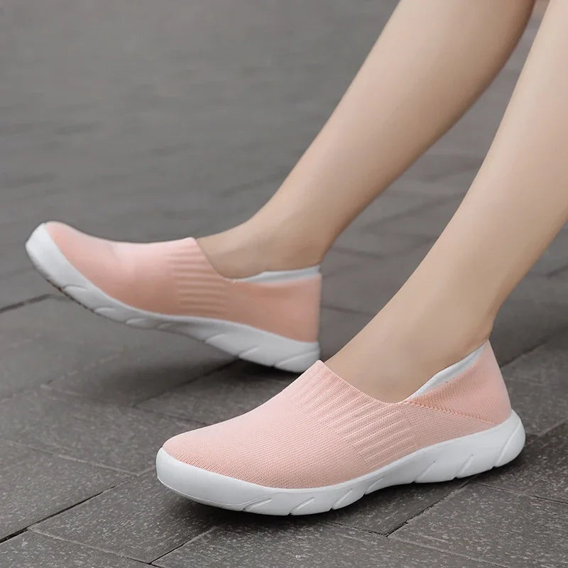 MVVJKE flat shoes women soft light socks sneakers Ladies Schoenen casual women moccasins outdoor walking shoes trainers