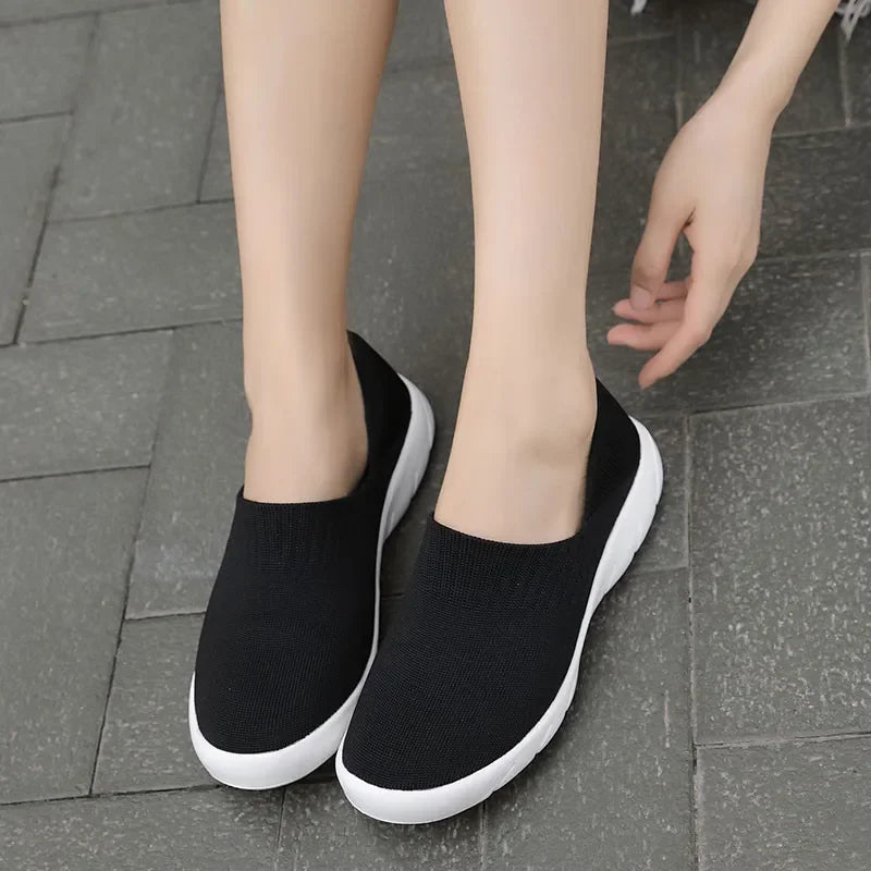 MVVJKE flat shoes women soft light socks sneakers Ladies Schoenen casual women moccasins outdoor walking shoes trainers