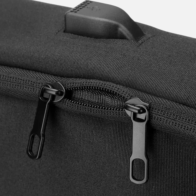 Black PC Hard Shell Bag Leisure Commuting Waterproof Lightweight Business Backpack Men's Backpack Anti-theft Lock Computer Bag