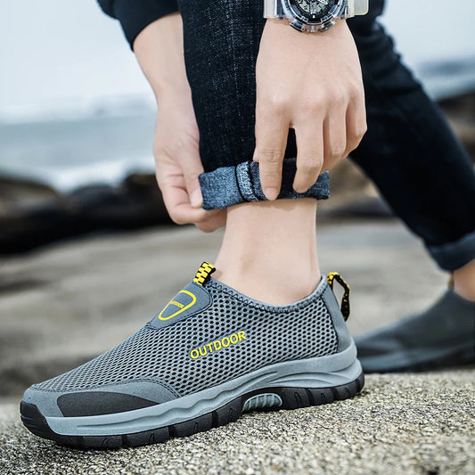 Tracking Casual Sneakers Luxury Brand High Quality Men's Shoe Hardloop Schoenen Manga Shoe Without Heels Men's Clogs Red Tennis